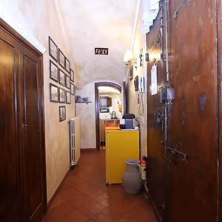 Lupa Flat * Rome